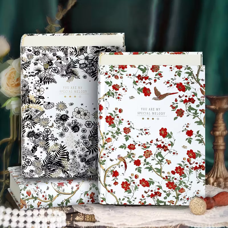 Vintage-kukkaisaiheinen kovakantinen luonnoskirja - 320 paksua sivua