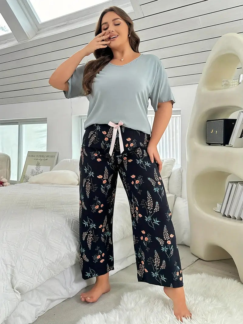 100 % puuvillaa Pyöreäkauluksinen lyhythihainen housupuku khakinsinisenä