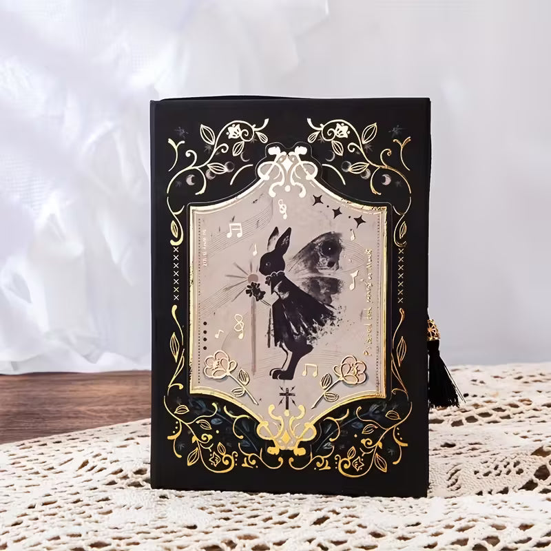 Rabbit Gothic Fairy Tale Labyrinth -sarjan 36K kovakantinen muistikirja 224 sivua, paksua paperia