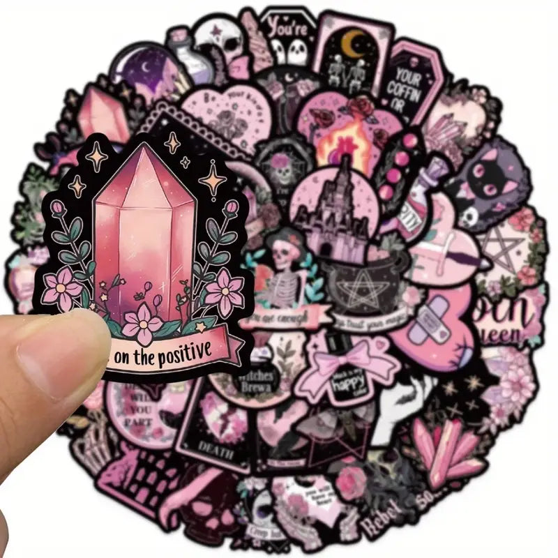 Goottilainen pimeys Söpöt aavemaiset kauhutarrat