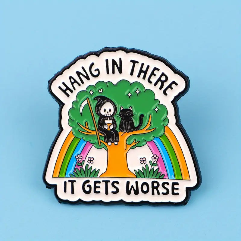 Emalinasta vaatteisiin tai laukkuihin kiinnitettäväksi