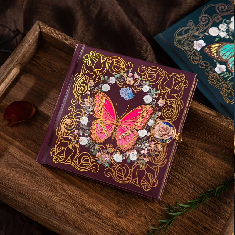Kuninkaallinen kukkakuvioinen perhosmuistikirja - Vintage-kovakantinen muistikirja kultaisilla yksityiskohdilla, eloisa perhoskuvio
