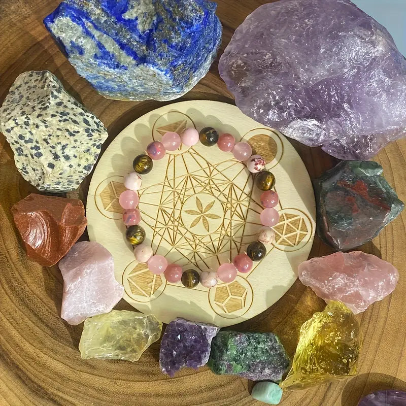 Luonnollinen tiikerinsilmäkivinen joustava rannekoru vaaleanpunaisilla helmillä ahdistukseen