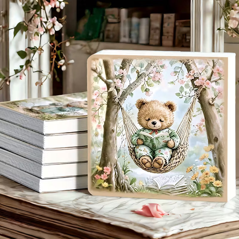 1 kpl 200 sivua, eläinaiheinen teekutsulehtiö