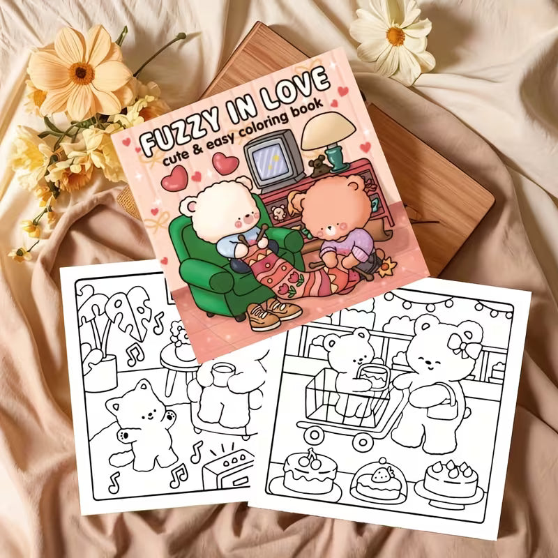 Fuzzy In Love -värityskirjan kansi, jossa näkyy söpöjä hahmoja ja 24 sivua väritystehtäviä
