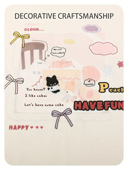 Nainen pukeutuneena kermanvaaleaan lyhythihaiseen paitaan, jossa on kirjailtuja kuvioita, ja tummiin valkopilkullisiin pyjamahousuihin