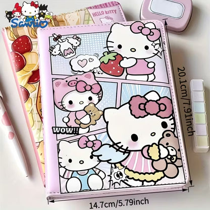 Vaaleanpunainen Hello Kitty -nahkakantinen muistikirja, jonka kannessa on sarjakuvamaisia ruutuja hahmosta ja mitat 20,1 cm x 14,7 cm