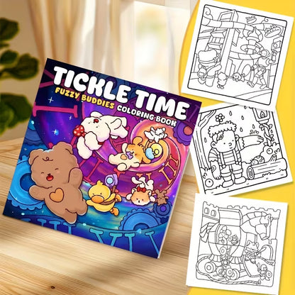 Lähikuva avatusta Tickle Time -värityskirjasta, jossa on naurava ja suloiseksi piirretty hahmo. Sivun vieressä on kirkkaanvärisiä puuvärejä ja teroitin